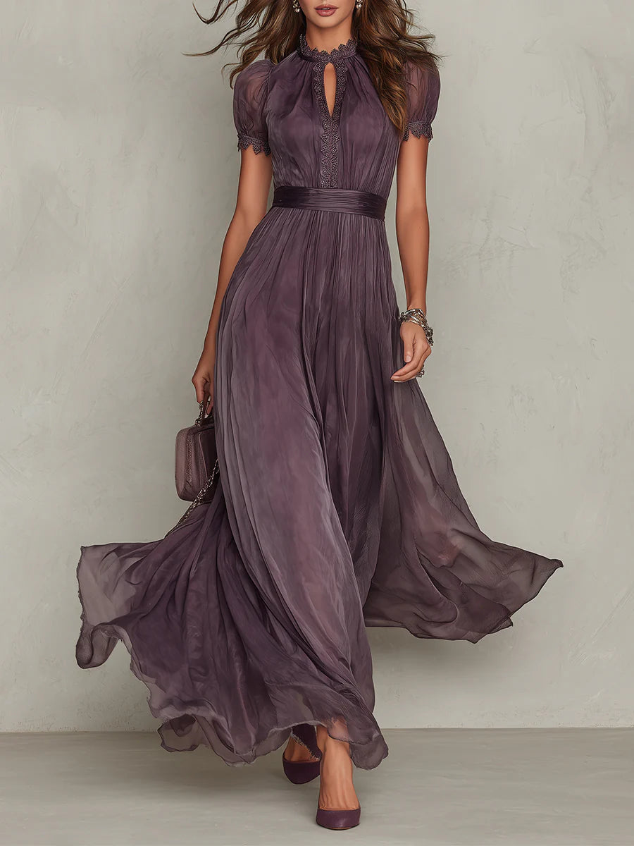 Flavia | Vestido Largo Morado con Escote Gota y Encaje de Chifón