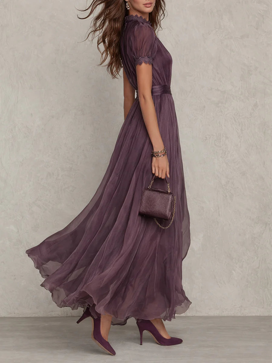 Flavia | Vestido Largo Morado con Escote Gota y Encaje de Chifón
