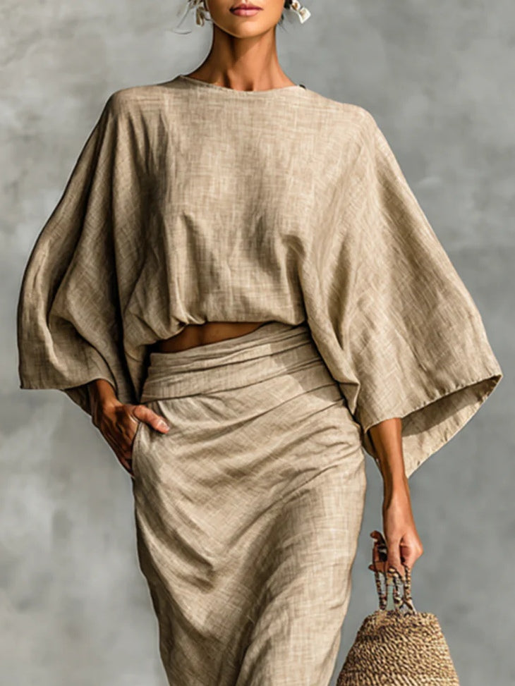 WILLOW | Conjunto de Dos Piezas Beis con Top Murciélago y Falda Larga