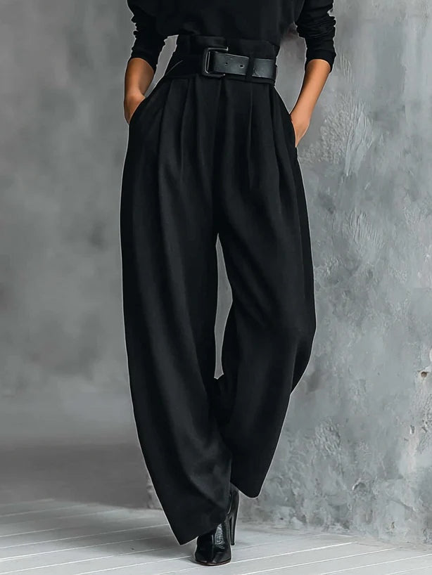 Elara Bilbao | Conjunto Cuello Alto y Pantalón Recto Cyrielle